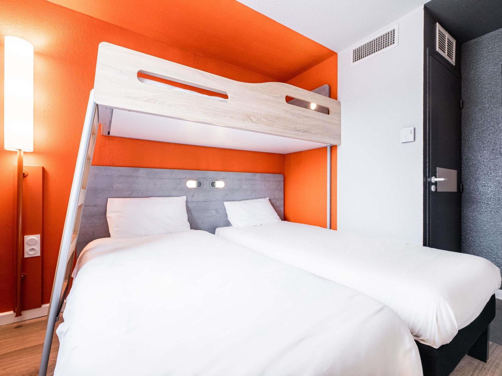 Ibis Budget Carcassonne Aeroport - A61 Εξωτερικό φωτογραφία